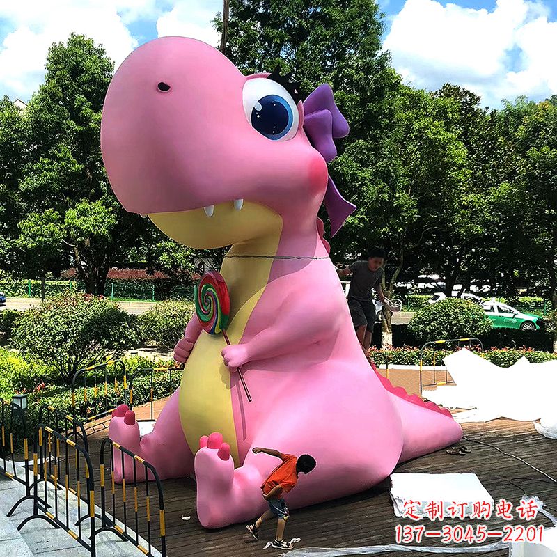 广西大型卡通恐龙雕塑摆件-商场儿童游乐场大型动物景观雕塑