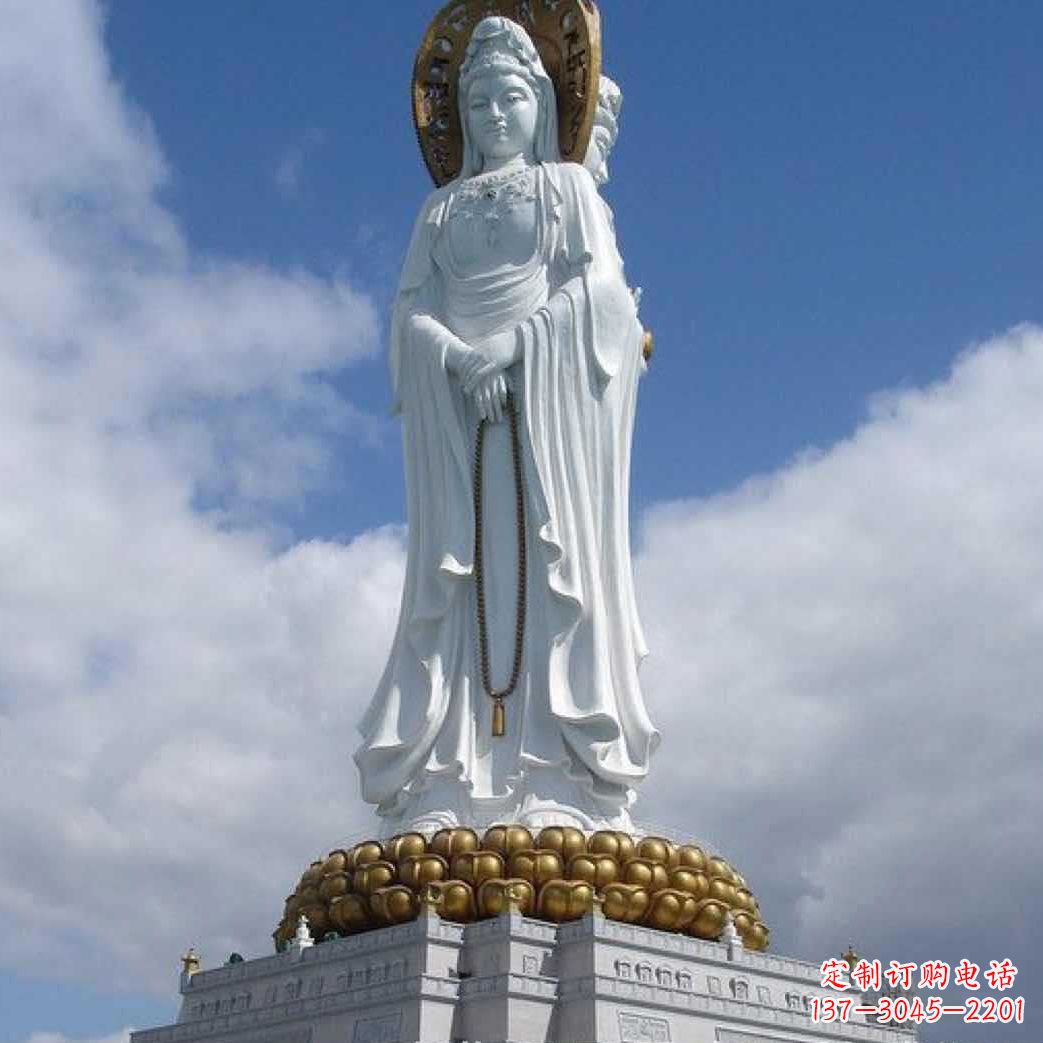 广西大型三面观音菩萨石雕