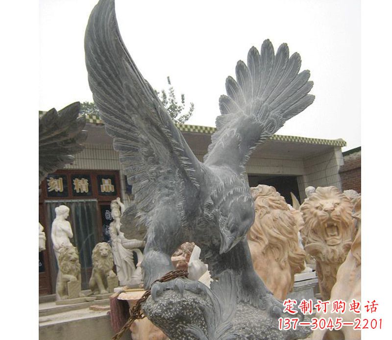 广西中领雕塑神秘的老鹰石雕