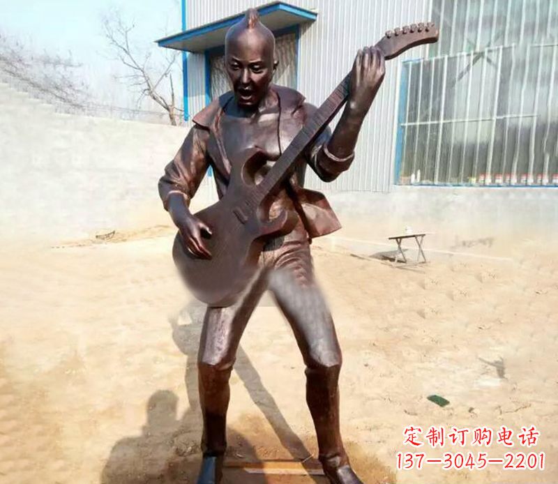 广西精致细腻的铜吉他雕塑