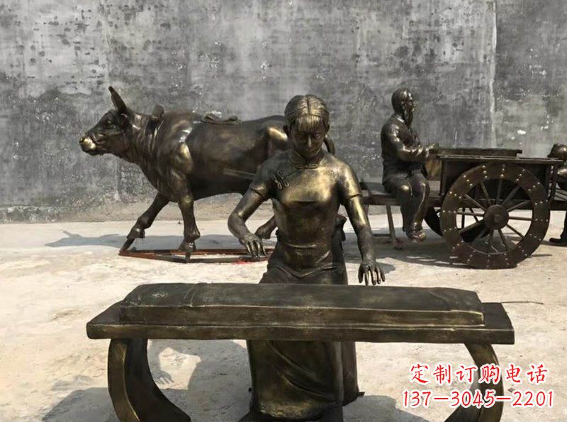 广西铜制古筝人物校园景观雕塑