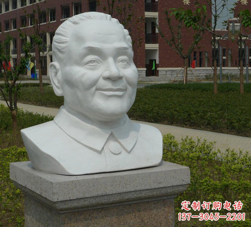广西邓小平胸像石雕