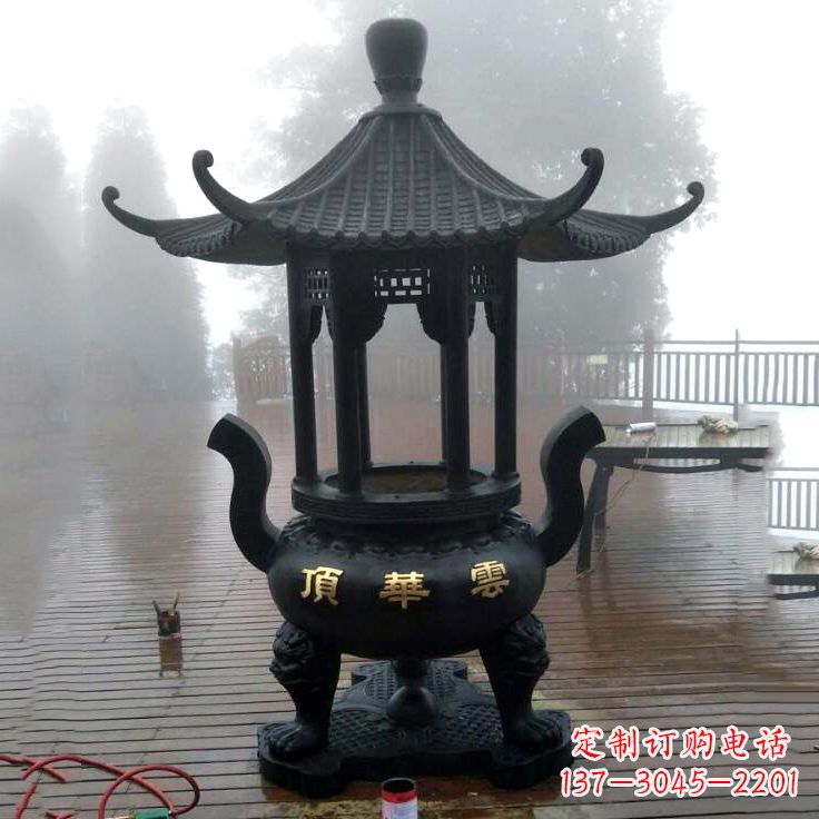 广西雕刻龙的靑铜香炉