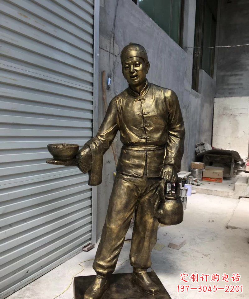 广西铜雕店小二,象征忠诚勤劳的精神