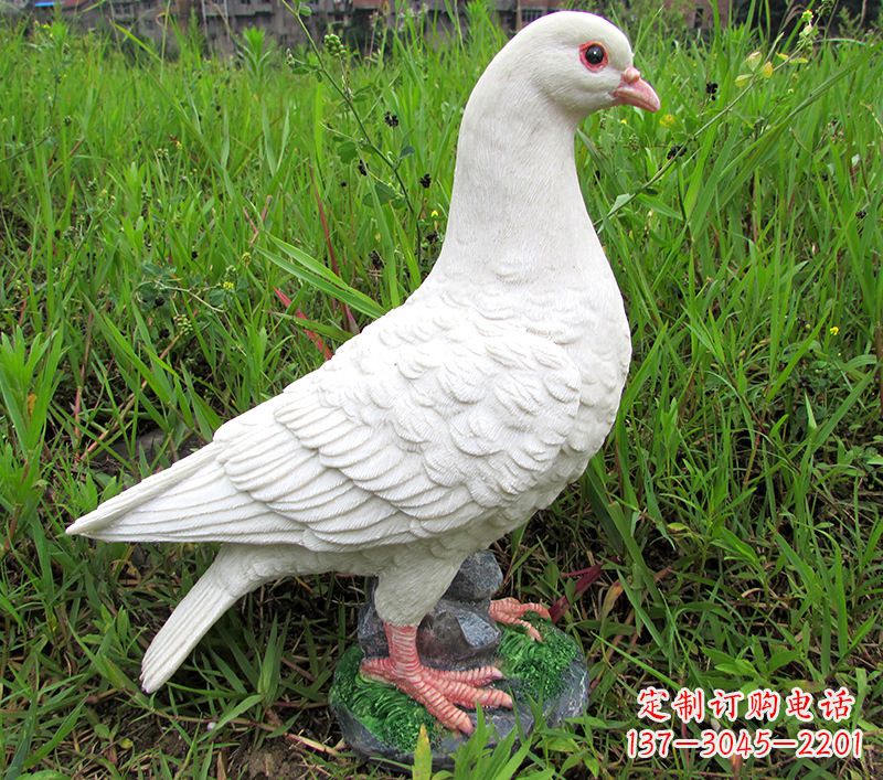 广西锻铜鸽子浮雕,精致细腻的雕塑体现