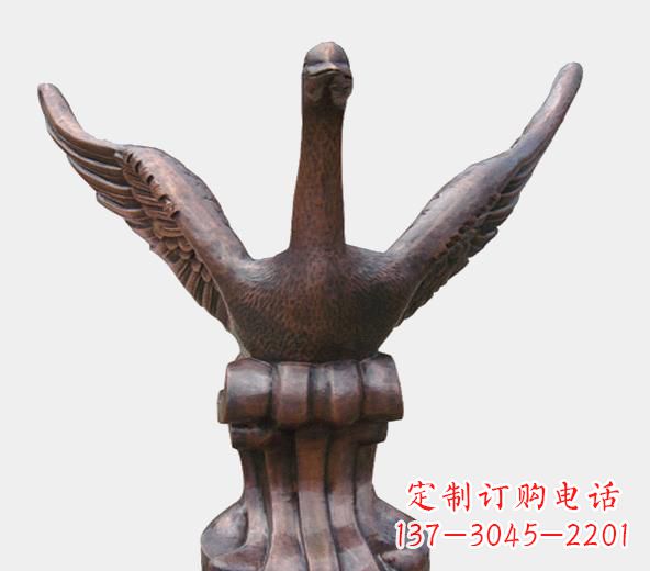 广西高级锻铜天鹅雕塑