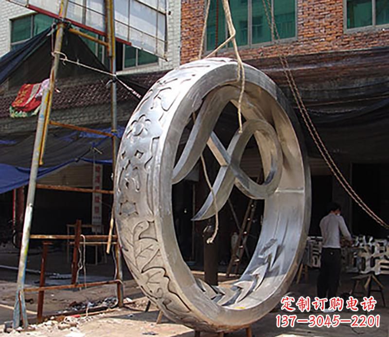 广西精致环形不锈钢景观雕塑