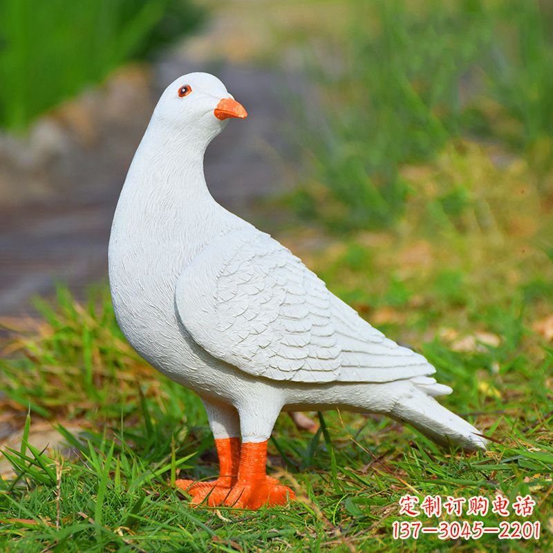 广西和平鸽雕塑传递和平与希望的象征