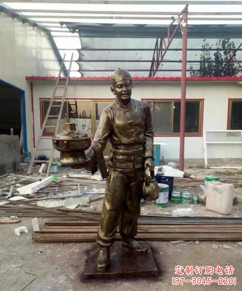 广西饭店门口店小二人物铜雕 (2)