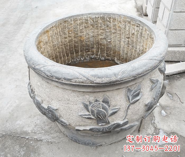 广西仿古荷花鲤鱼雕塑石水缸