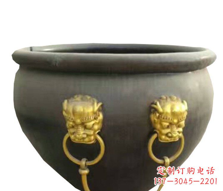 广西仿古鎏金狮子头水缸铜雕塑