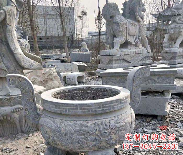 广西仿古三足香炉石雕_1