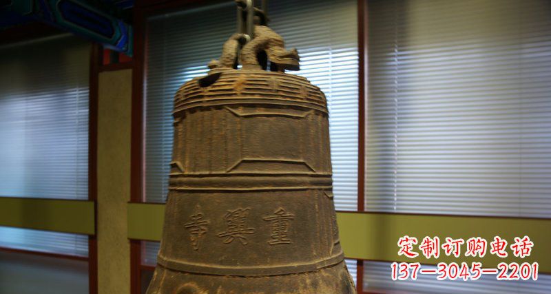 广西仿古铜钟雕塑定制