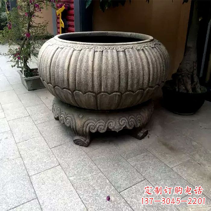 广西精美仿古石雕花盆雕塑