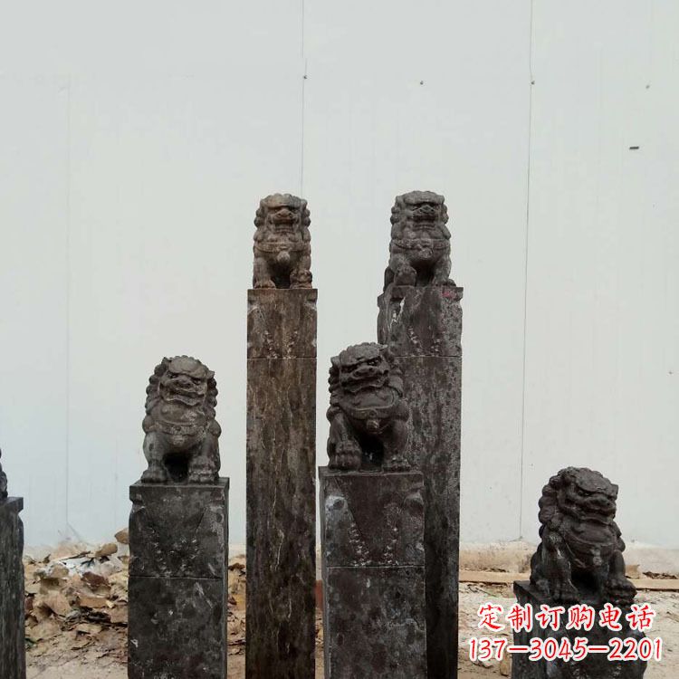广西复古风格拴马桩雕塑