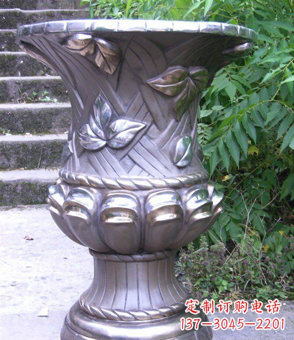 广西玻璃钢花盆雕塑