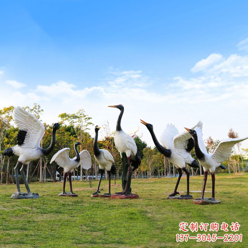 广西雕刻传统文化,精美仙鹤雕塑