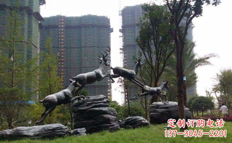 广西飞奔小鹿小区精美动物铜雕