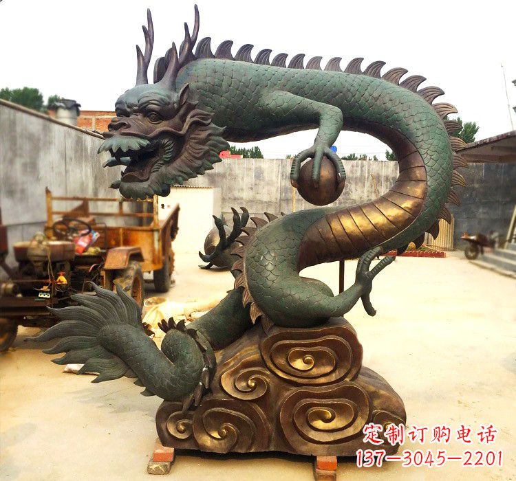 广西精致铜雕飞龙珠