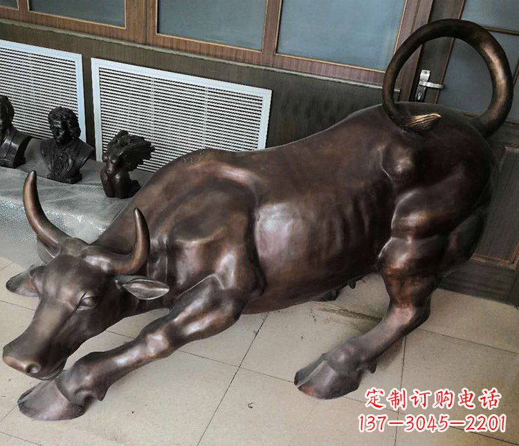 广西传统工艺精美牛铜雕塑
