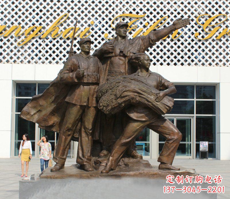 广西革命战士铜雕