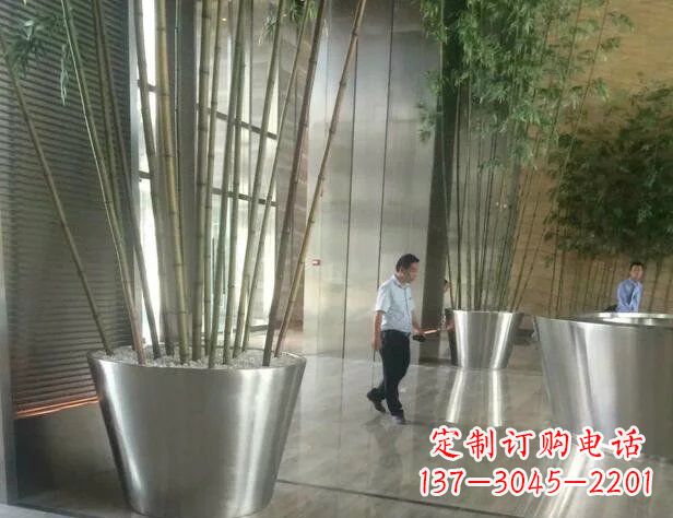 广西品质不锈钢花盆景观雕塑
