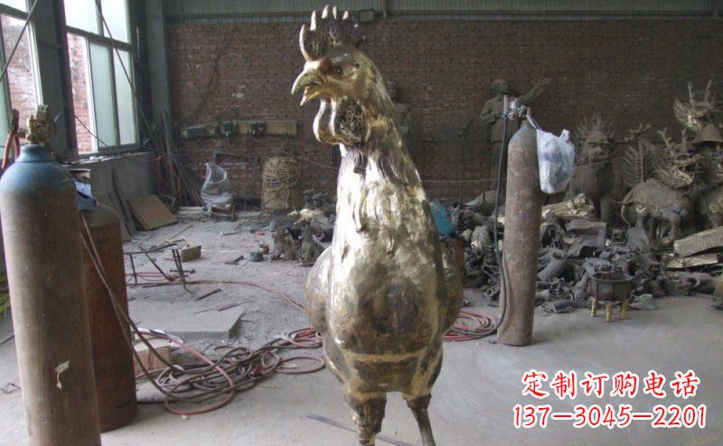 广西雕刻公鸡铜雕,铸就艺术之美