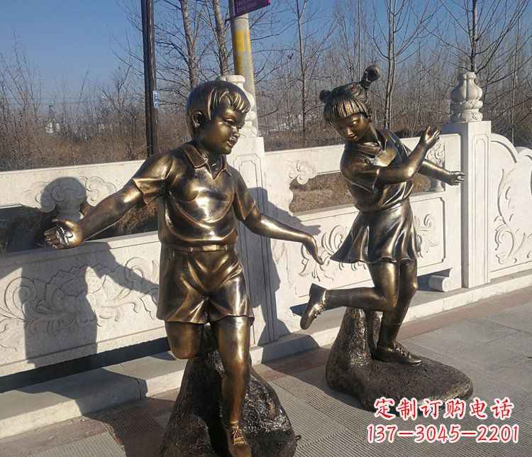 广西浪漫圆满的精美花篮雕塑