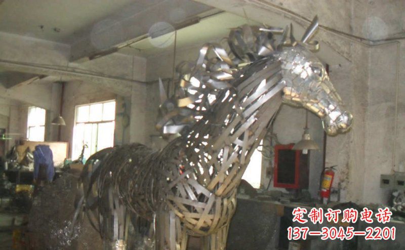 广西不锈钢抽象马动物雕塑