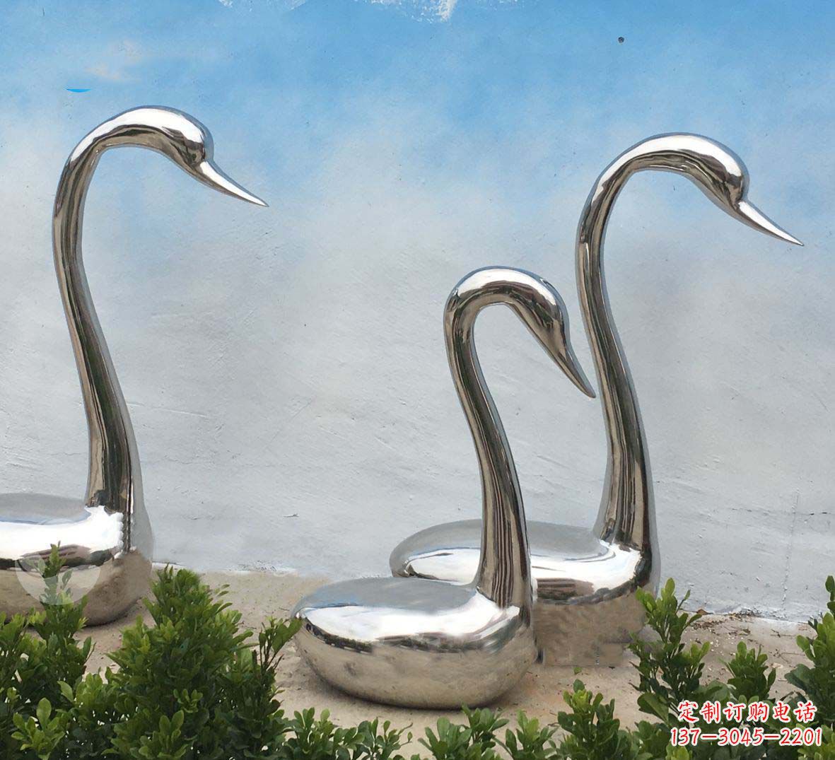 广西精美不锈钢抽象天鹅座椅雕塑