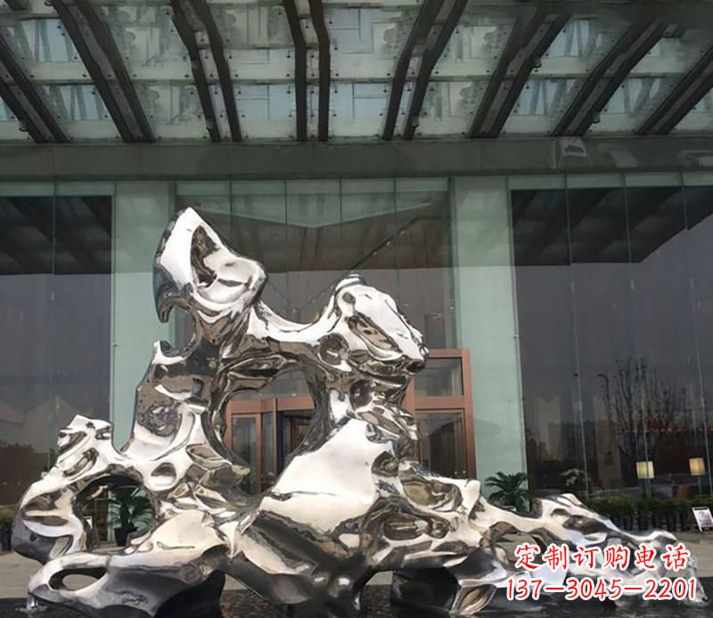 广西精美太湖石雕塑