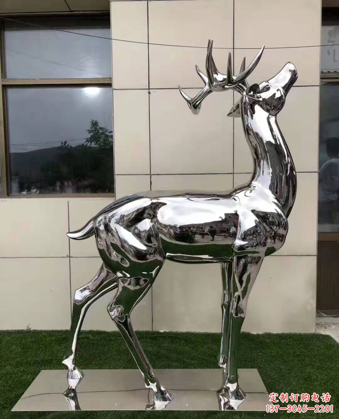 广西不锈钢艺术品精美梅花鹿雕塑