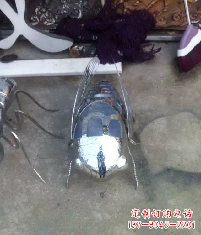 广西不锈钢动物雕塑