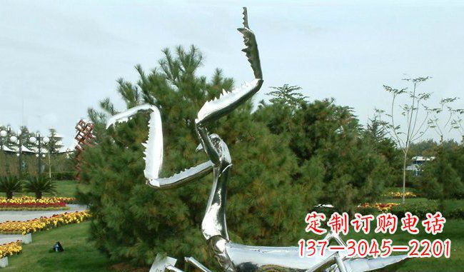 广西不锈钢螳螂雕塑