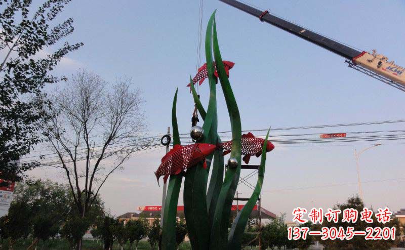 广西欧洲风格鲤鱼不锈钢雕塑