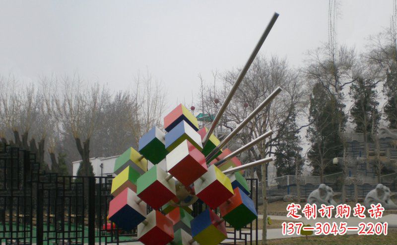 广西不锈钢魔方雕塑,玩转您的公园