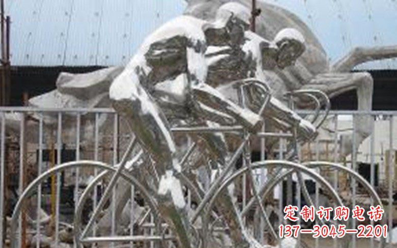 广西铸造不锈钢骑自行车景观雕塑