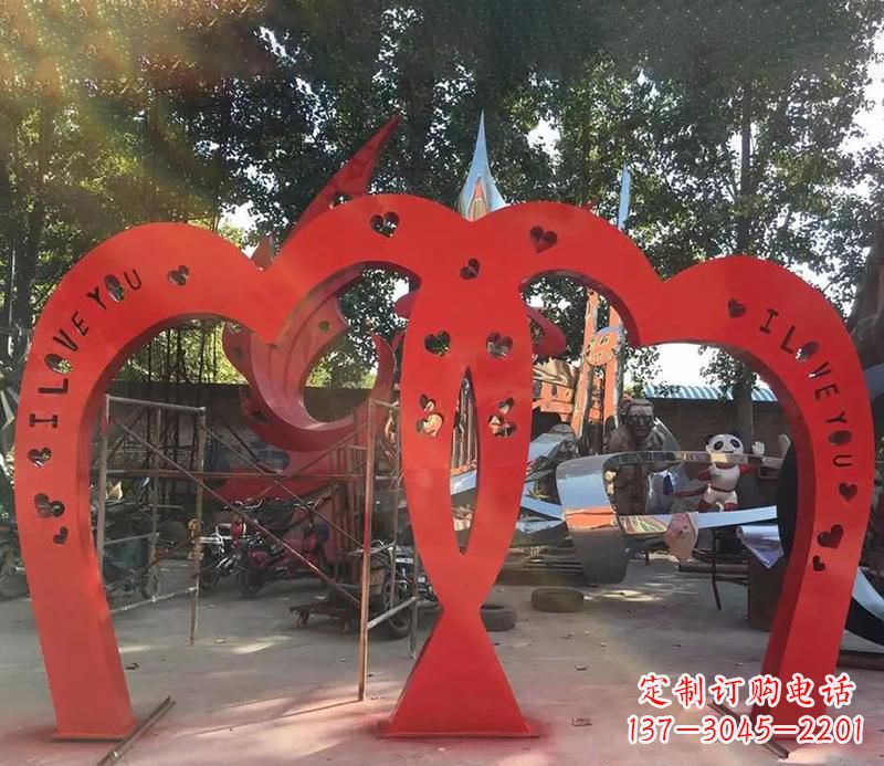 广西中领雕塑新款不锈钢心形拱门雕塑