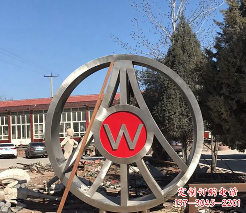 广西精美的不锈钢圆球字母景观雕塑