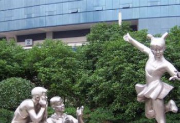 广西优质不锈钢学生人物雕塑