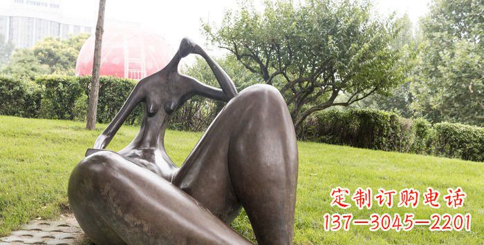 广西独特而精美的抽象女人铜雕