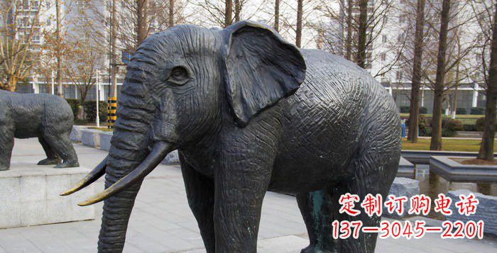 广西精致精美的大象公园雕塑