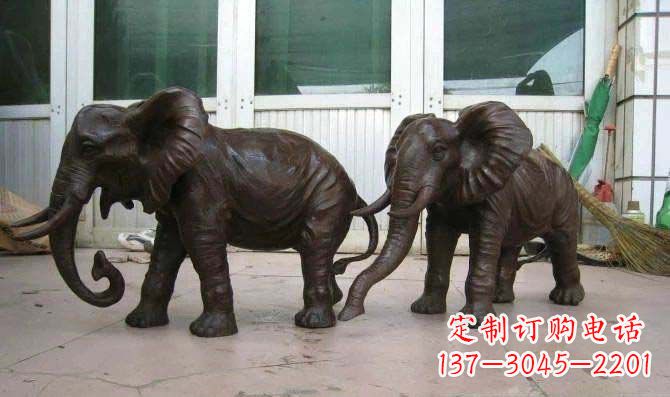 广西传统文化雕塑雕刻大象招财神像