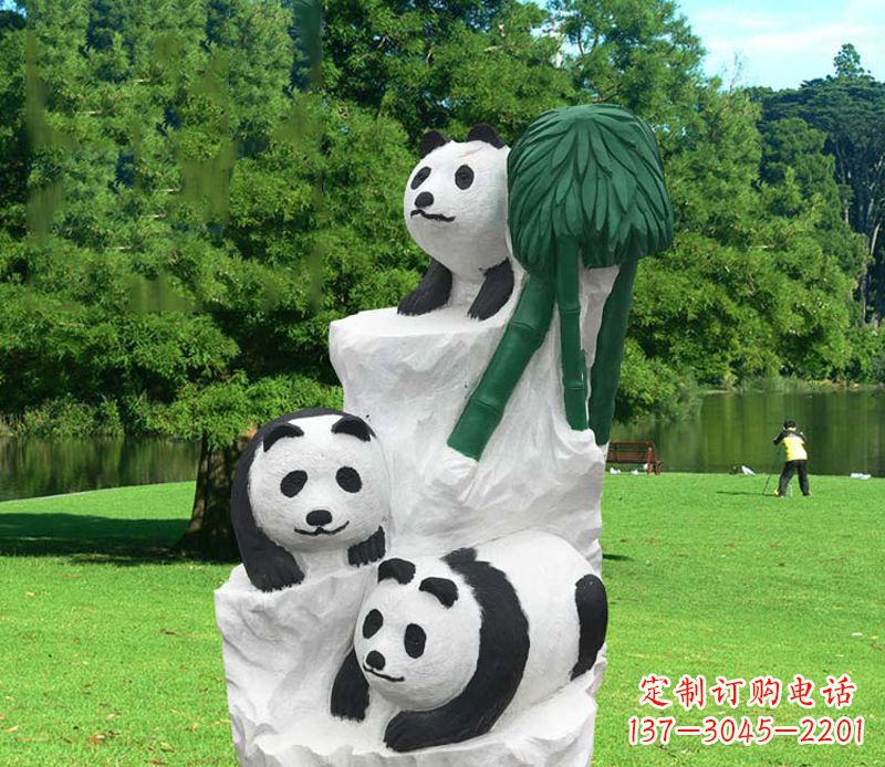 广西公园大熊猫雕塑
