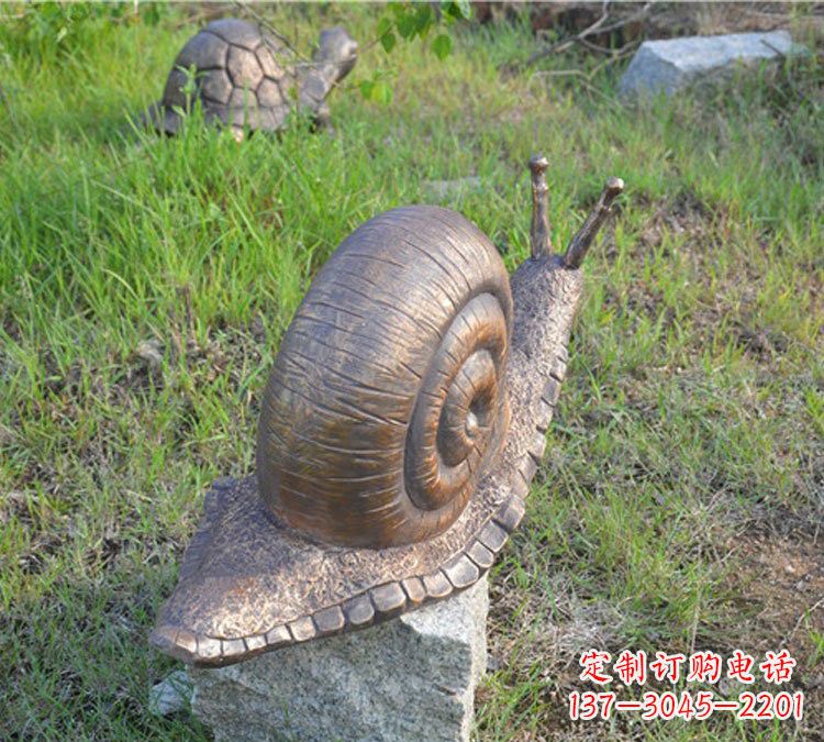 广西全新玻璃钢材质仿真铜蜗牛雕塑