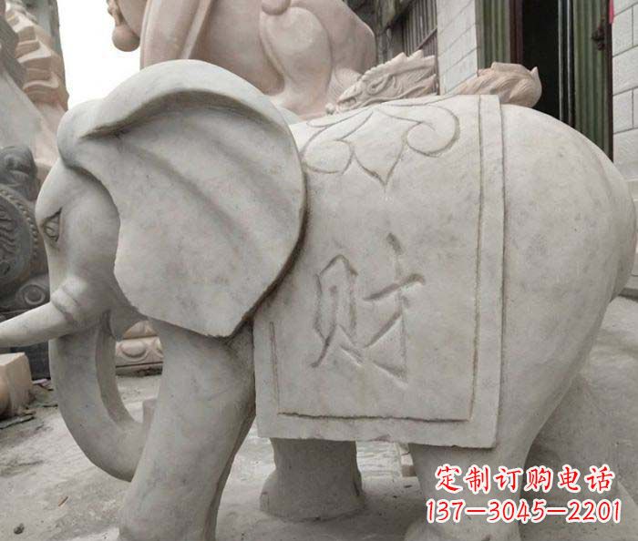 广西公园动物大理石大象石雕 (2)