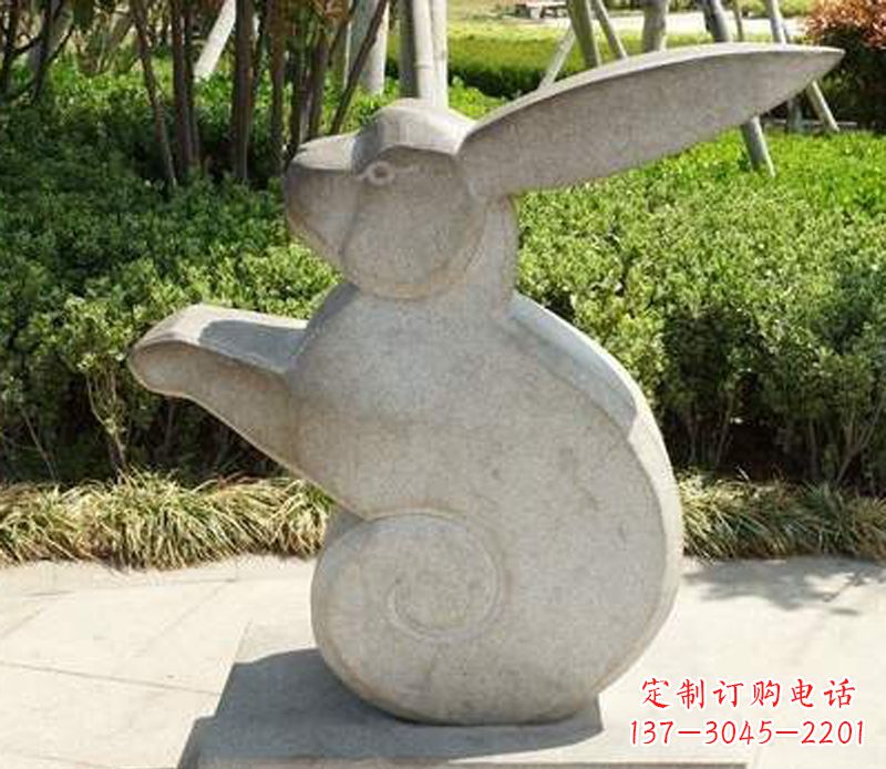 广西公园动物大兔子雕塑