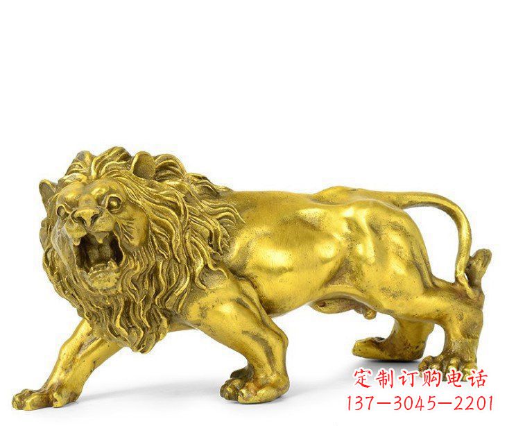广西黄铜鎏金狮子雕塑——象征力量的艺术精品
