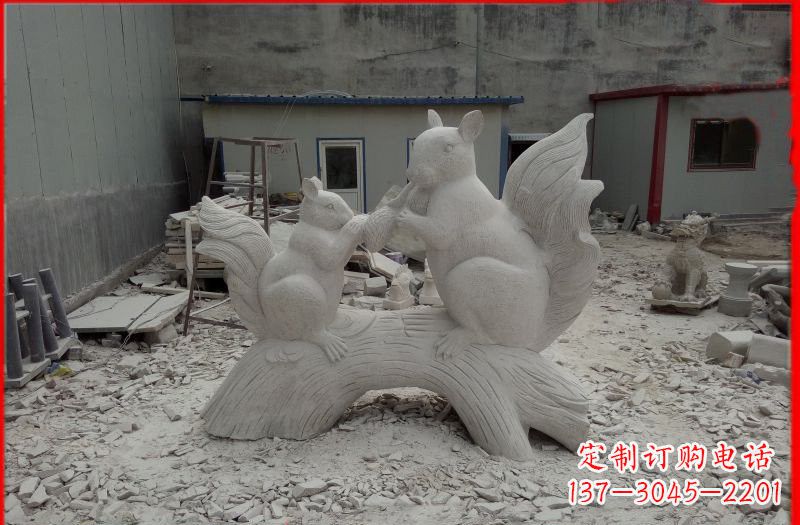 广西中领雕塑 松鼠之爱 石雕定制