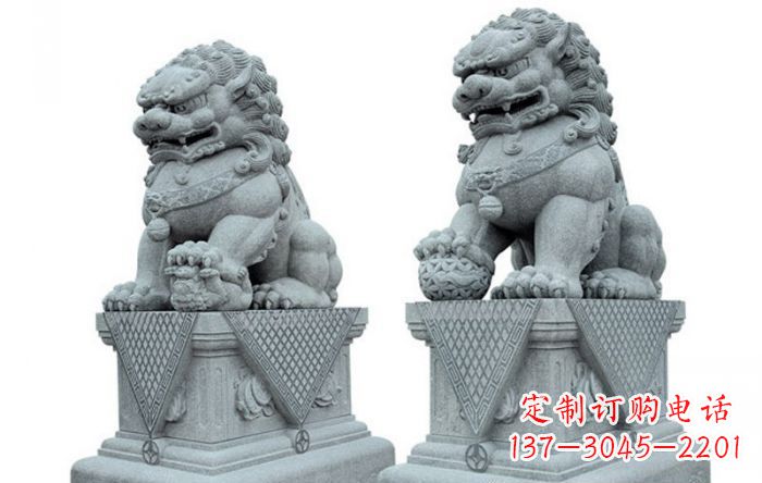 广西雕刻精美的狮子石雕